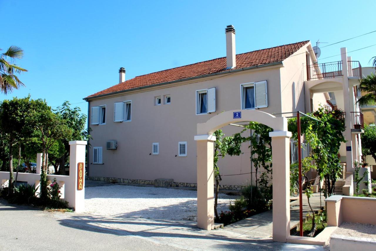 Apartments By The Sea Sukosan, Zadar - 6402 *
