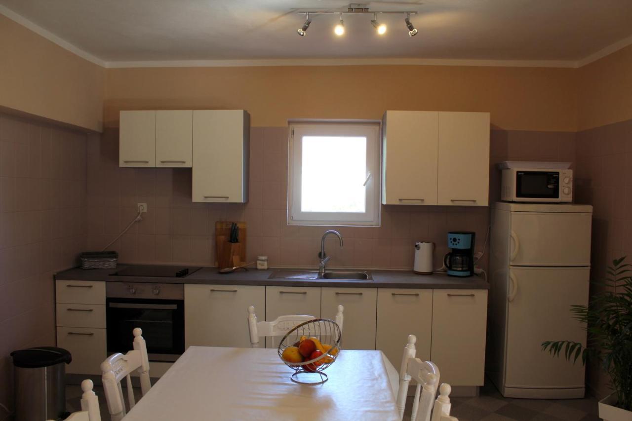 Apartament By The Sea Sukosan, Zadar - 6402 Sukošan