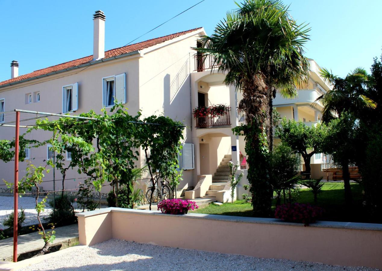Apartma Apartments By The Sea Sukosan, Zadar - 6402 *