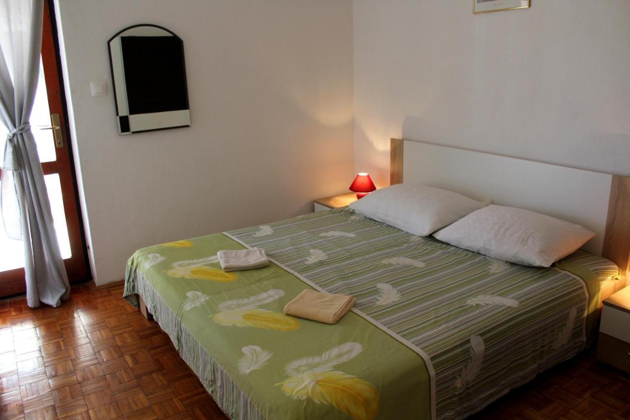 Apartma Apartments By The Sea Sukosan, Zadar - 6402 Sukosan
